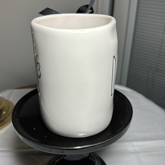 Rae Dunn Doc coffee/tea mug - Picture 4 of 5